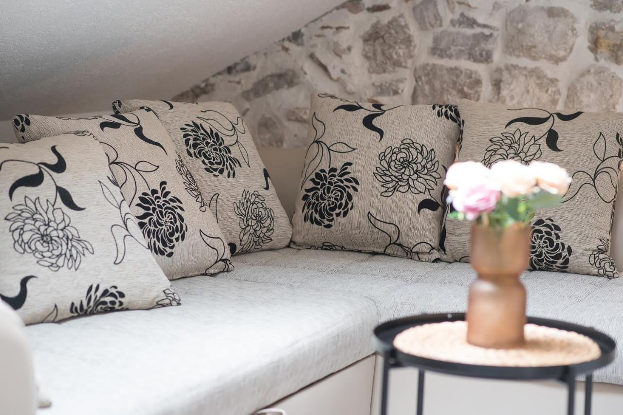 Little Bay Apartments Котор Екстериор снимка