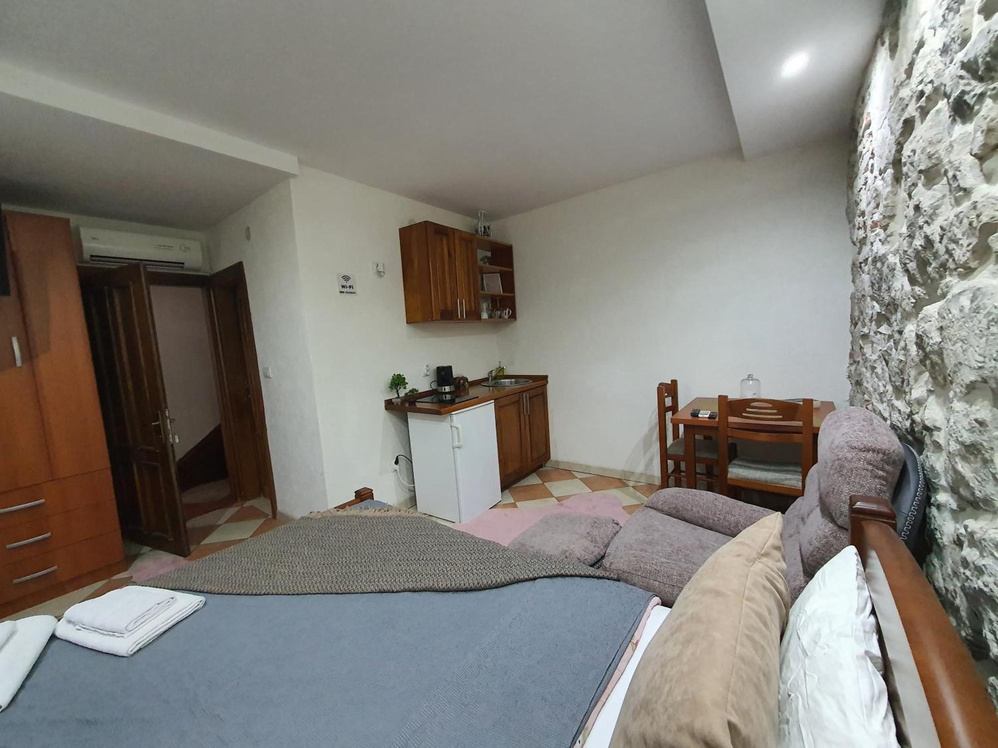 Little Bay Apartments Котор Екстериор снимка